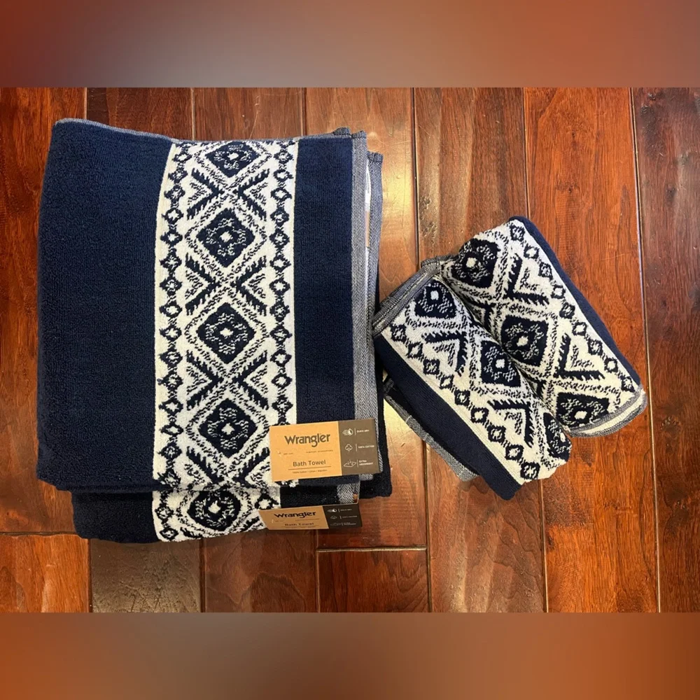 Wrangler Blue and White Cotton Bath Towels